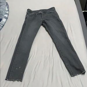 LIGHT GREY DISTRESSED H&M SKINNY JEANS